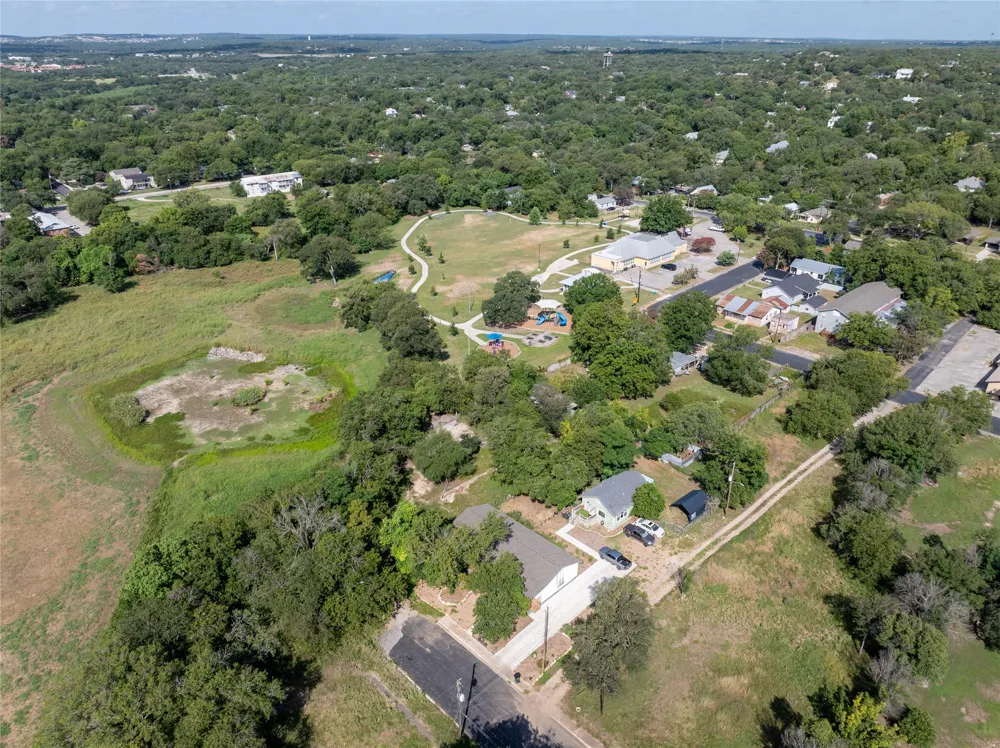 734 Valley Street San Marcos, TX 78666