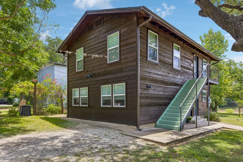 1600 Flite Acres Road Wimberley, TX 78676