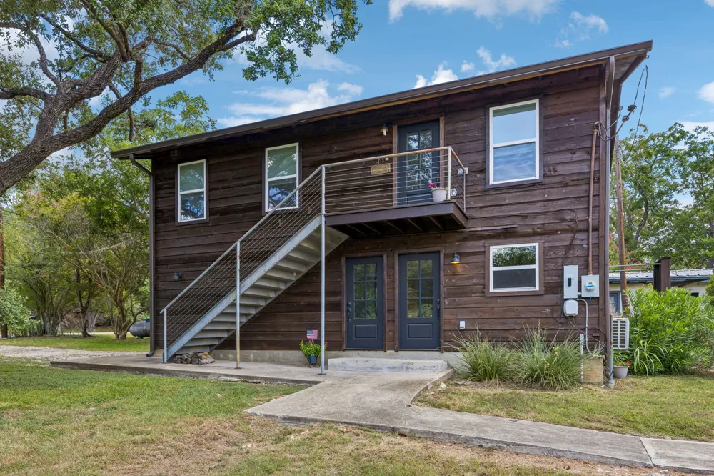 1600 Flite Acres Road Wimberley, TX 78676