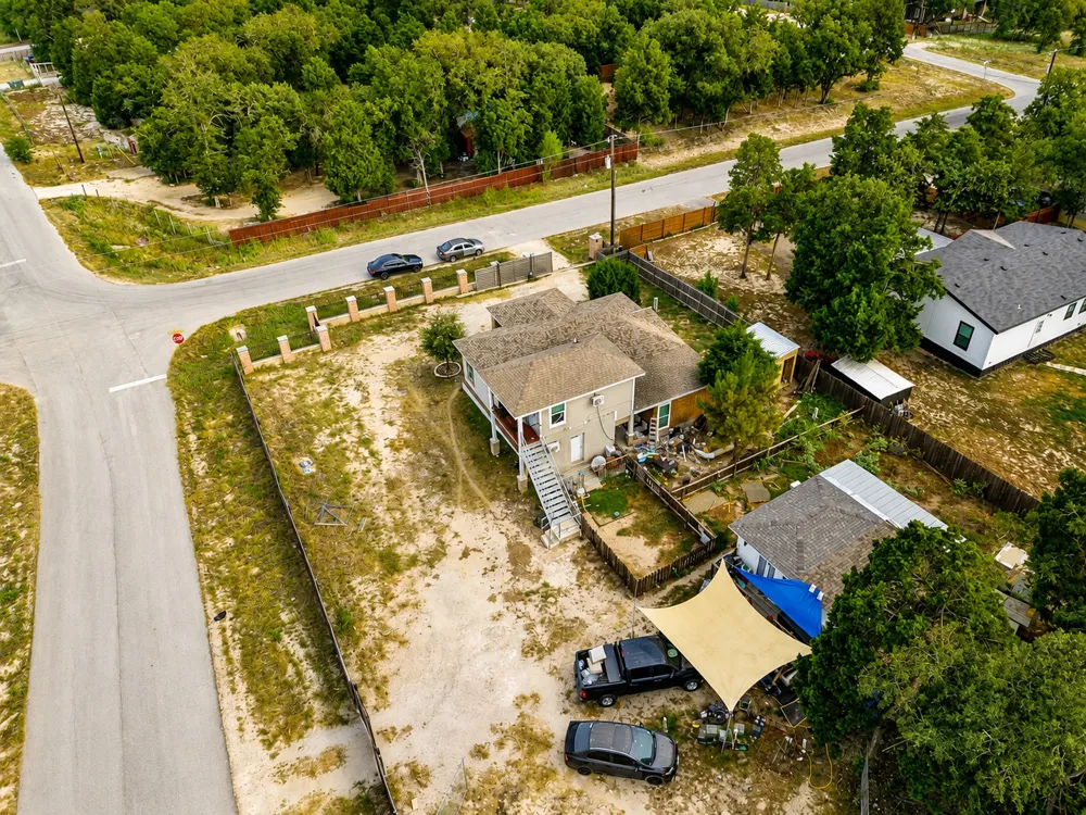 130 Los Arcos Road Elgin, TX 78621