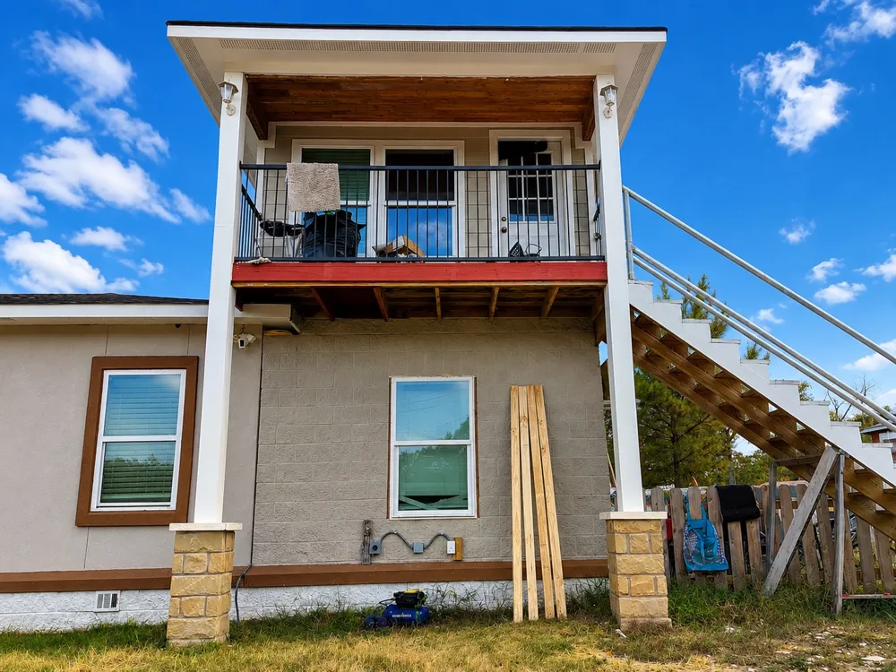 130 Los Arcos Road Elgin, TX 78621