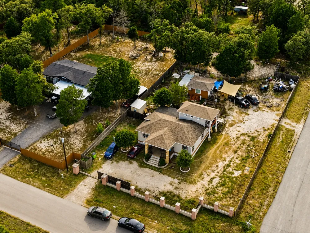130 Los Arcos Road Elgin, TX 78621