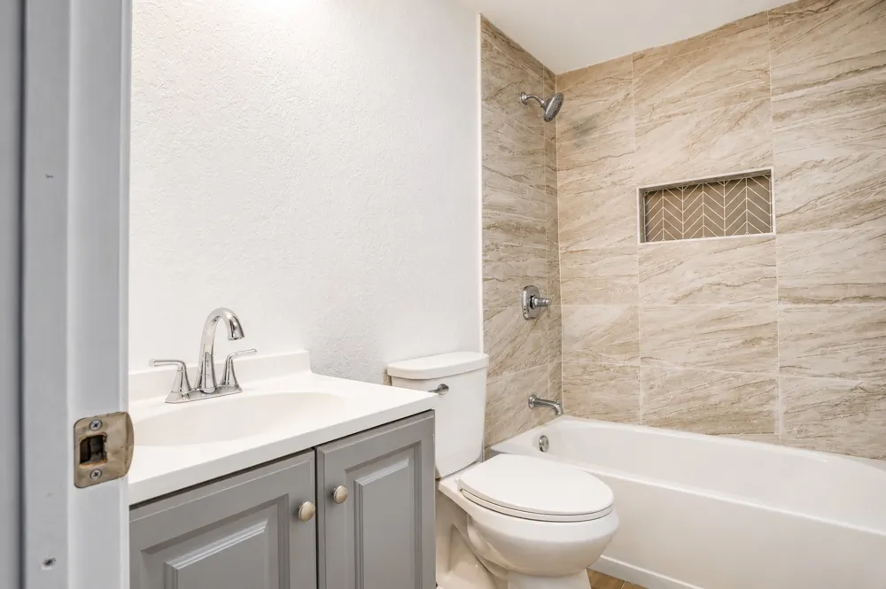 130 Los Arcos Road Elgin, TX 78621