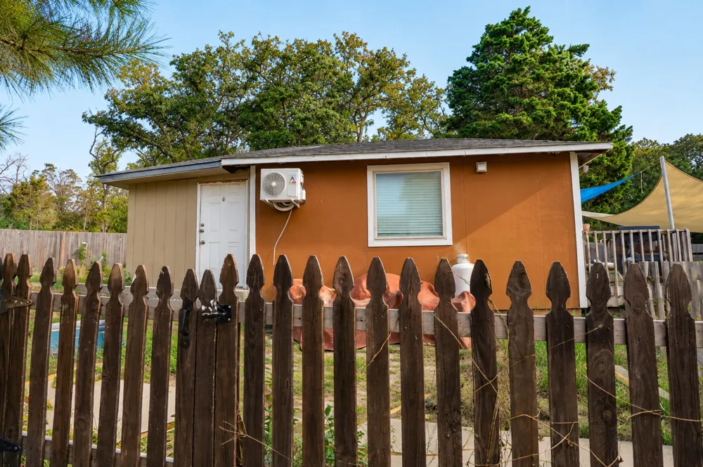 130 Los Arcos Road Elgin, TX 78621
