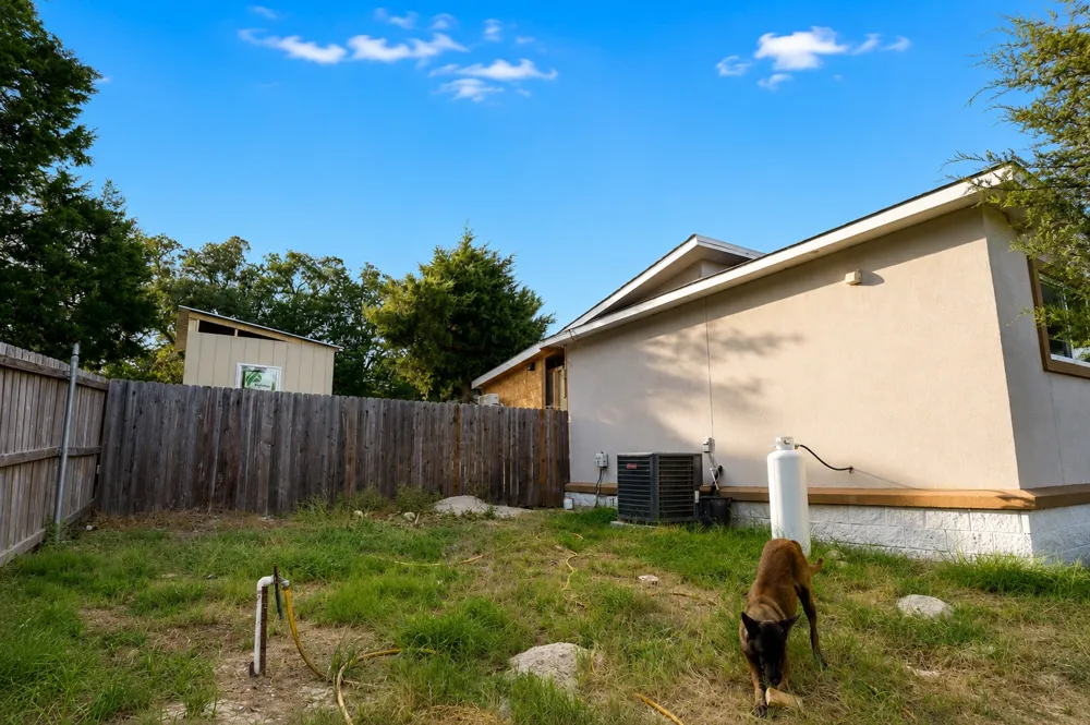 130 Los Arcos Road Elgin, TX 78621