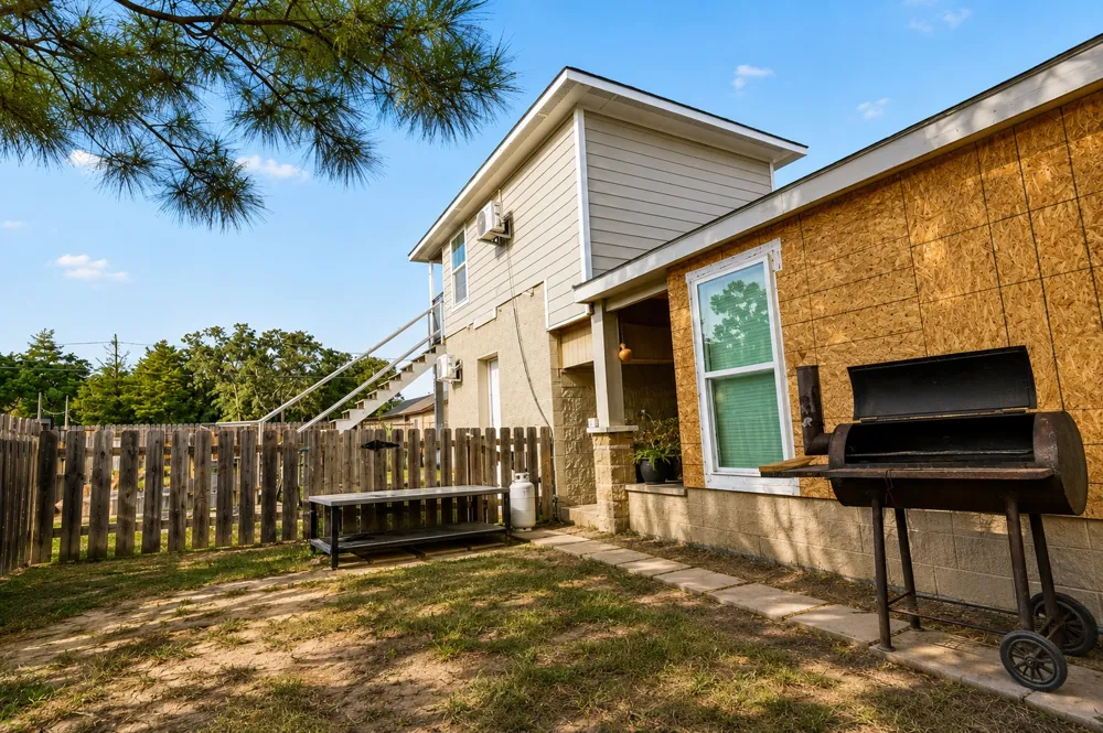 130 Los Arcos Road Elgin, TX 78621