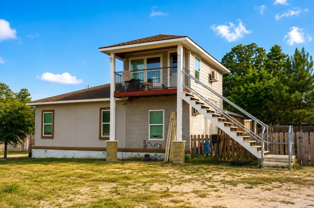 130 Los Arcos Road Elgin, TX 78621
