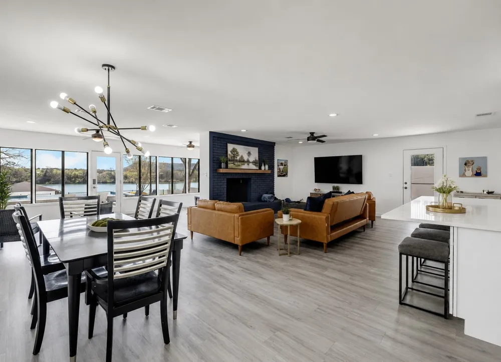 3424 River Oaks Drive Kingsland, TX 78639