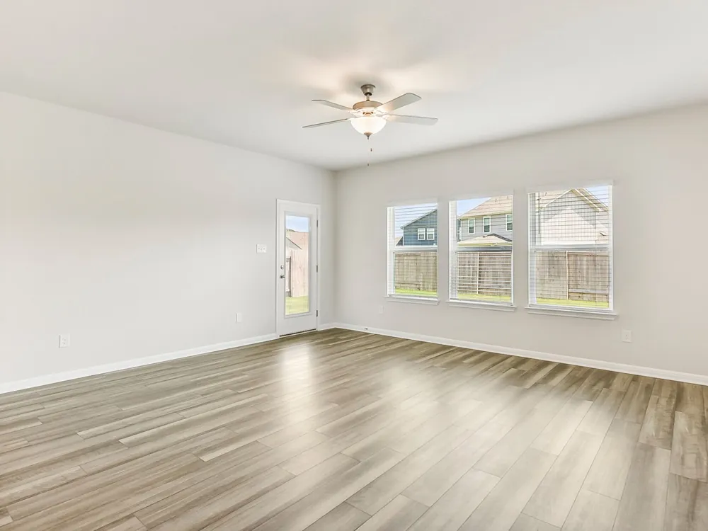 440 Boondoggle Ridge Cedar Creek, TX 78612