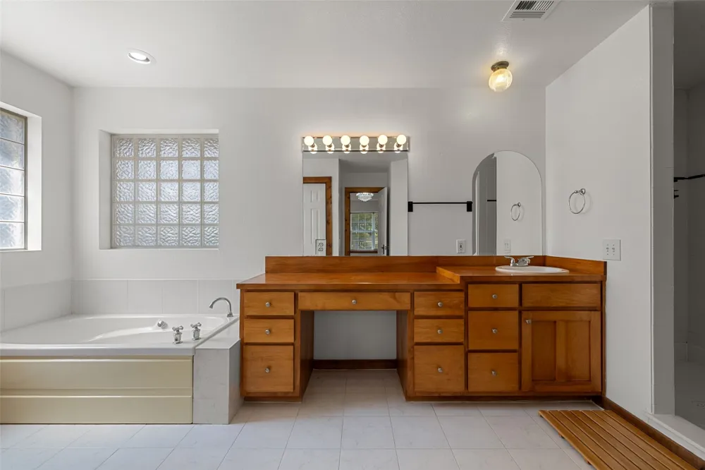 179 Rainbow Drive Bastrop, TX 78602