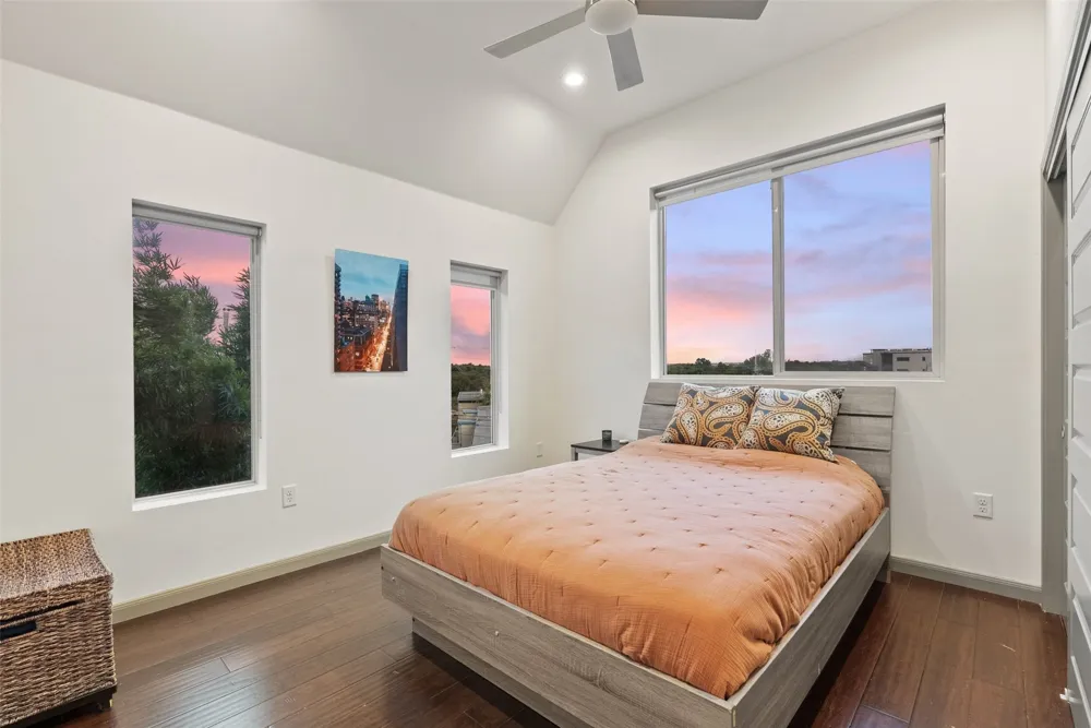 1158 Ridgeway Drive #A Austin, TX 78702