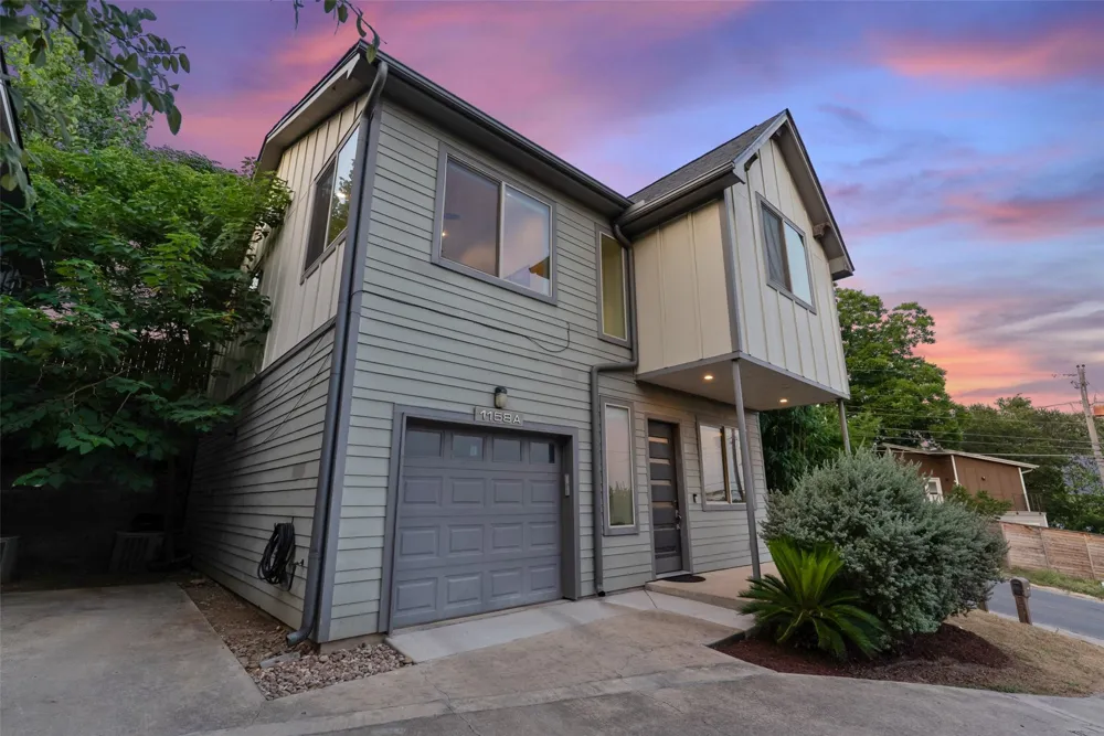 1158 Ridgeway Drive #A Austin, TX 78702