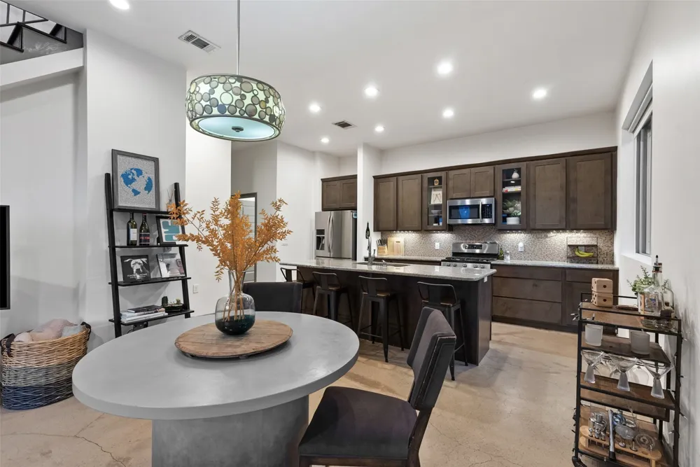 1158 Ridgeway Drive #A Austin, TX 78702