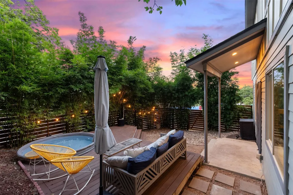 1158 Ridgeway Drive #A Austin, TX 78702