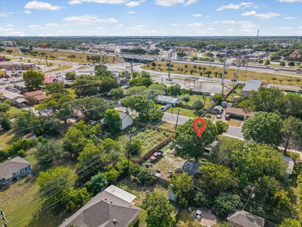 1115 Sycamore Street San Marcos, TX 78666