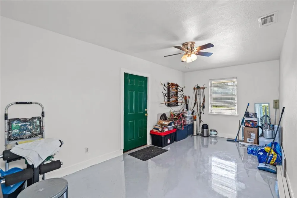 1115 Sycamore Street San Marcos, TX 78666