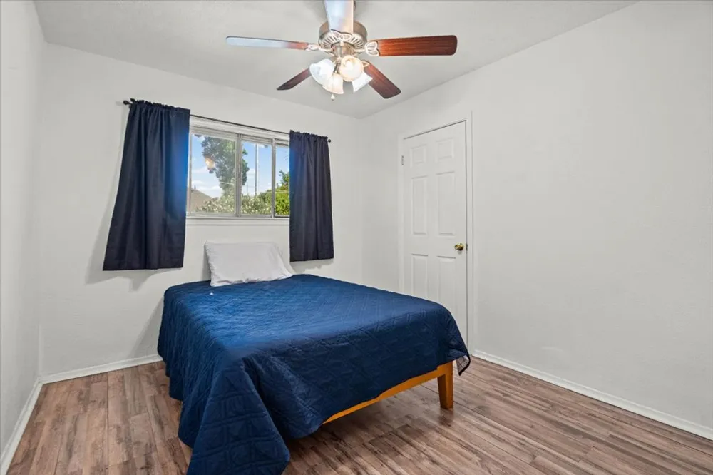 1115 Sycamore Street San Marcos, TX 78666
