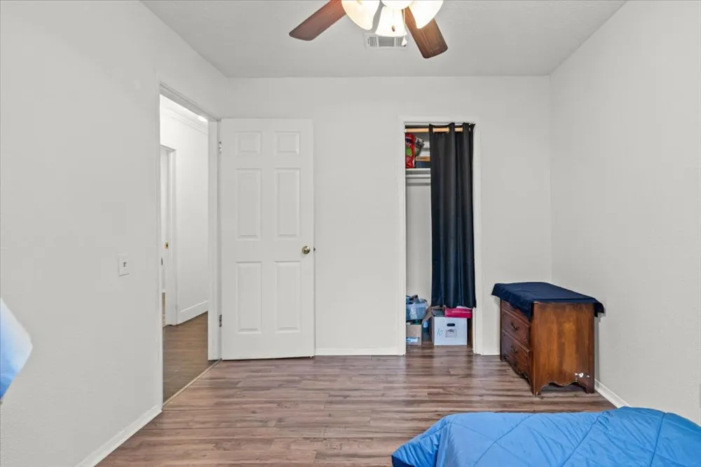 1115 Sycamore Street San Marcos, TX 78666