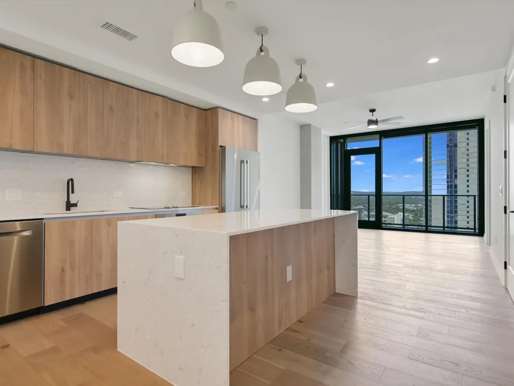 84 East Avenue #3410 Austin, TX 78701
