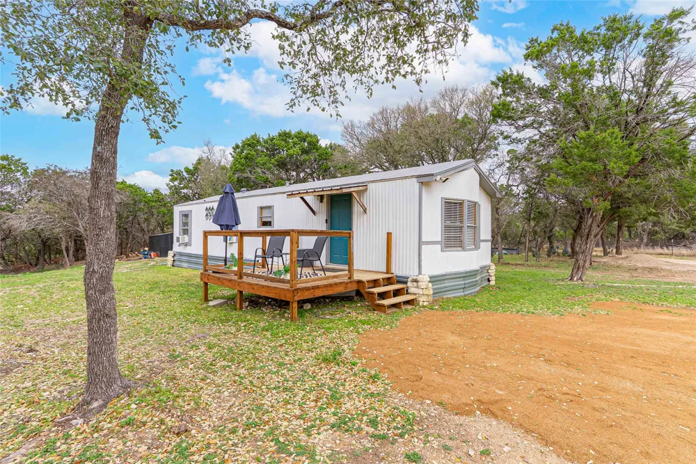 9220 County Road 272 Bertram, TX 78605