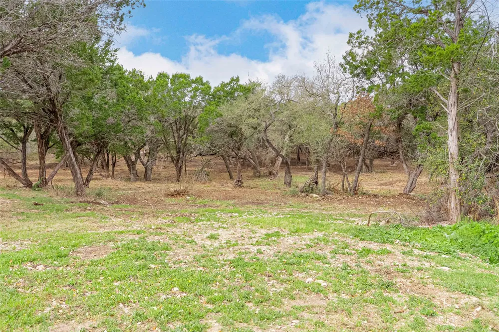 9220 County Road 272 Bertram, TX 78605