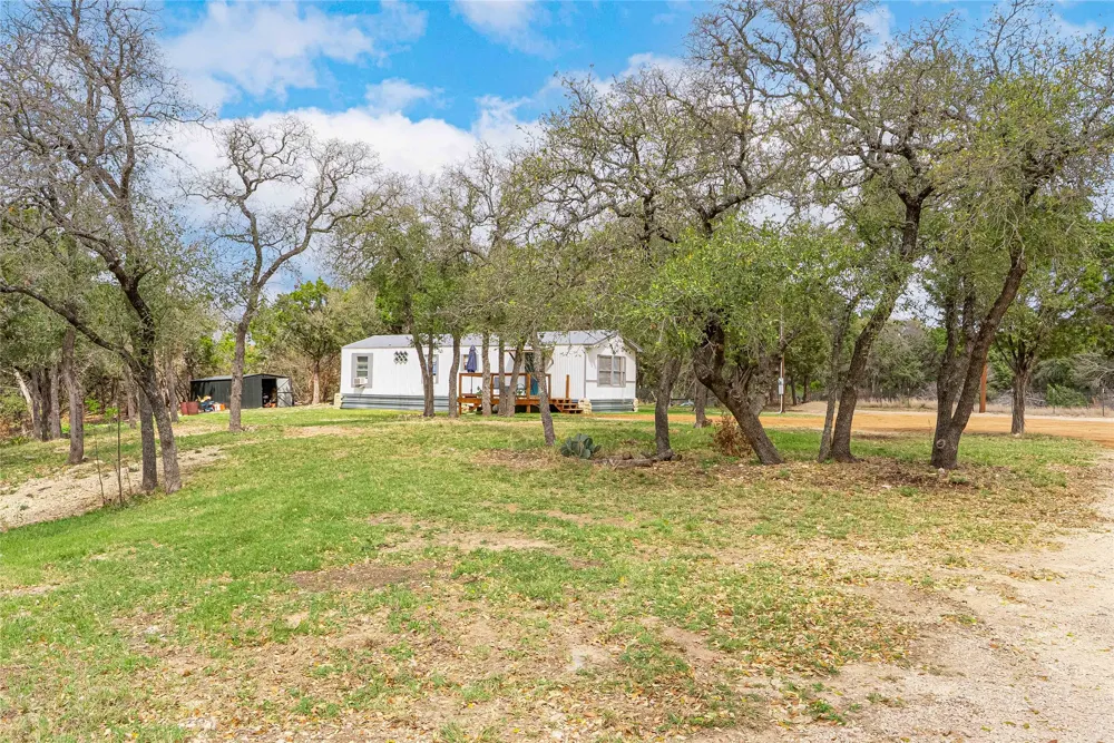 9220 County Road 272 Bertram, TX 78605