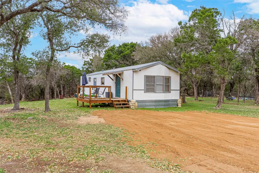 9220 County Road 272 Bertram, TX 78605