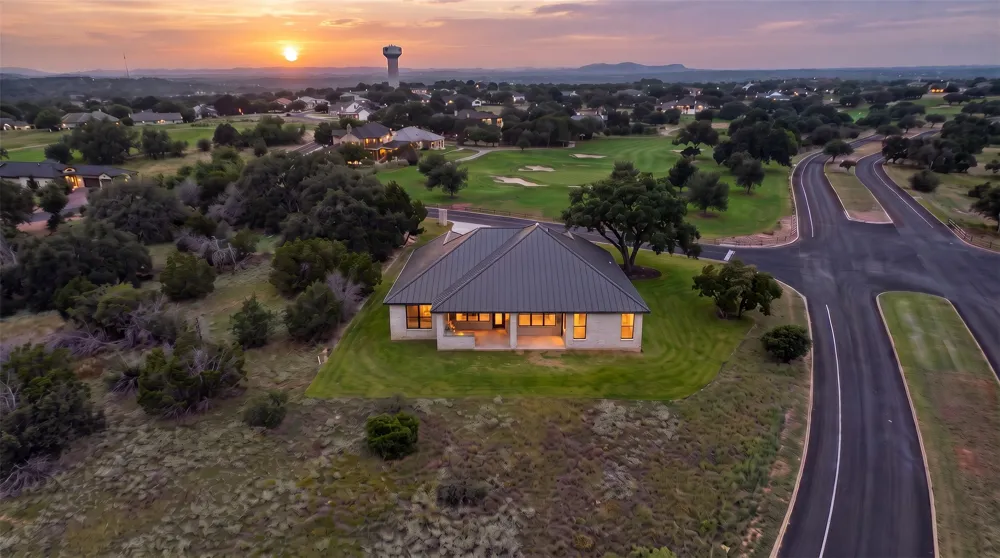 101 Broken Hills Horseshoe Bay, TX 78657