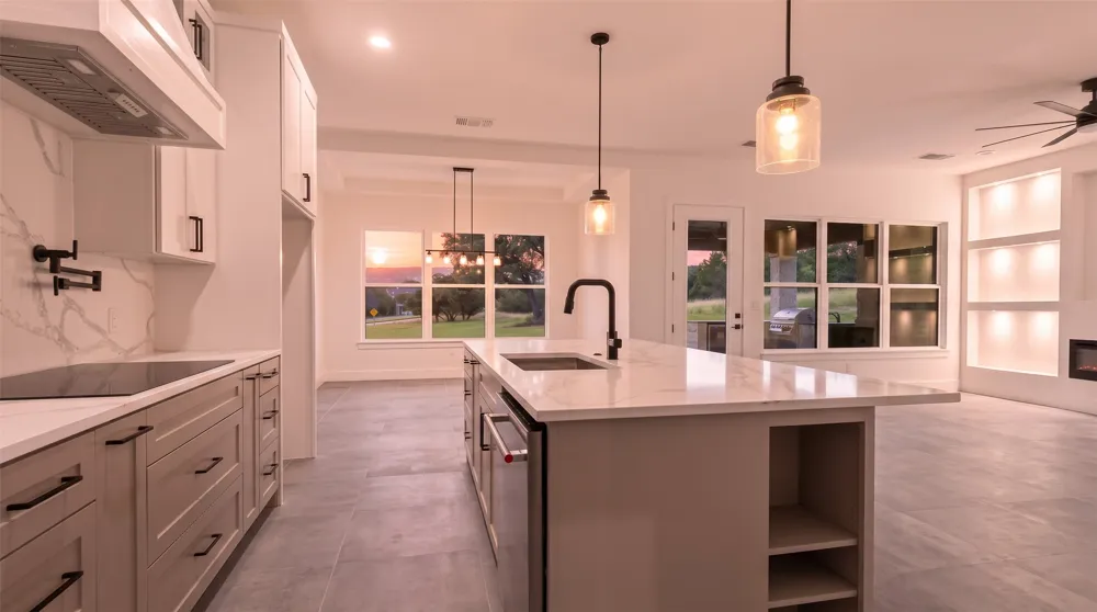 101 Broken Hills Horseshoe Bay, TX 78657