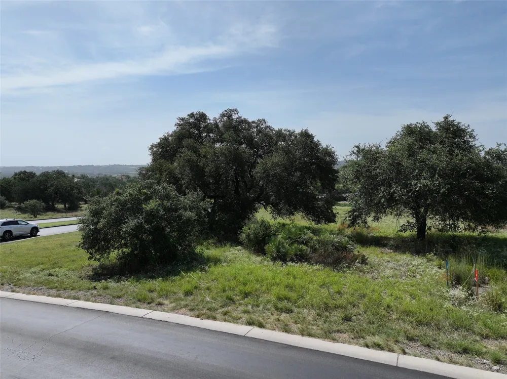 101 Broken Hills Horseshoe Bay, TX 78657