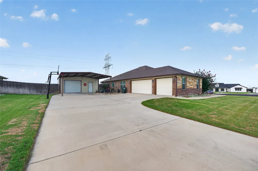 6149 Big Tree Drive Salado, TX 76571
