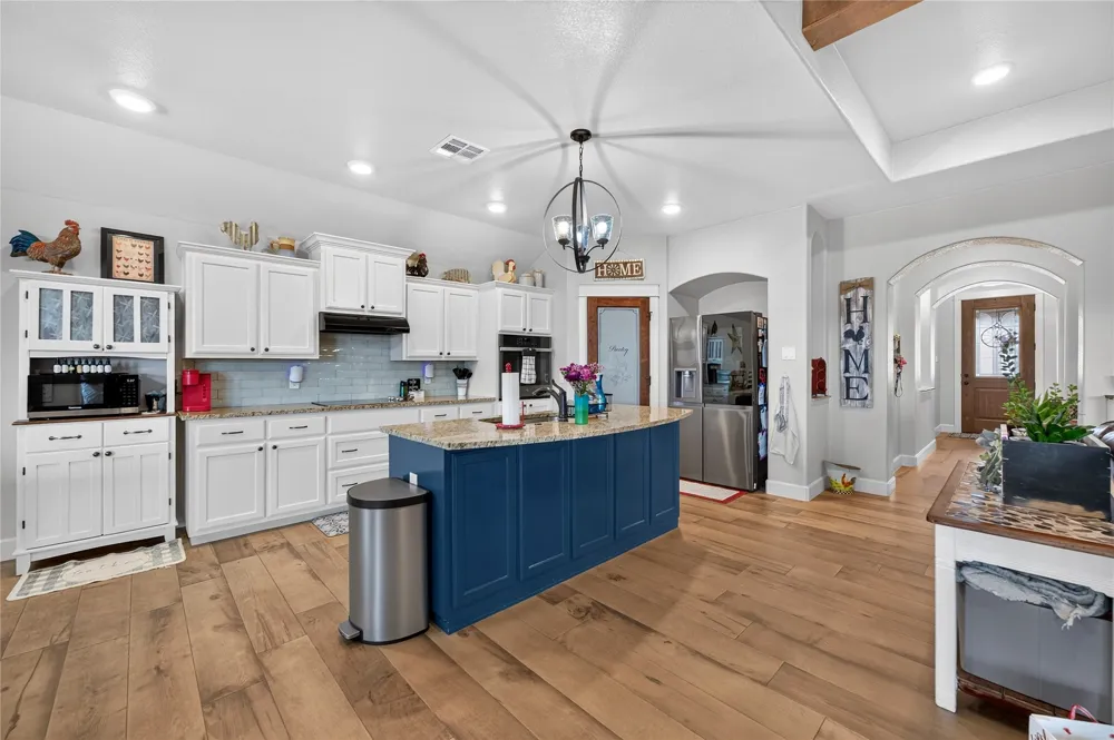 6149 Big Tree Drive Salado, TX 76571