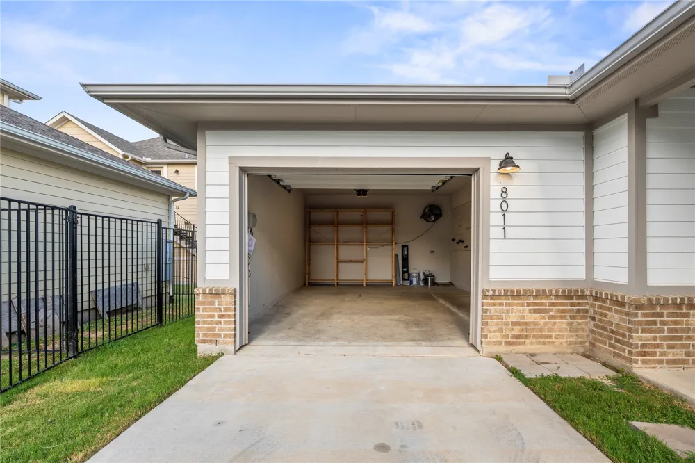 8011 Orizzonte Street Austin, TX 78744