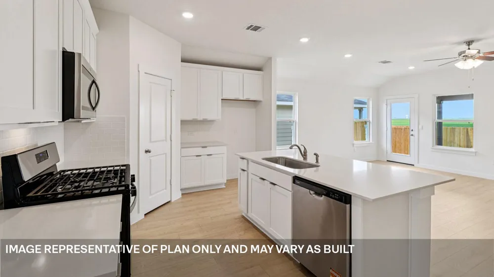 6904 Frog Pond Bend Del Valle, TX 78617