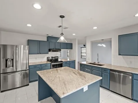 2411 Lavendale Court