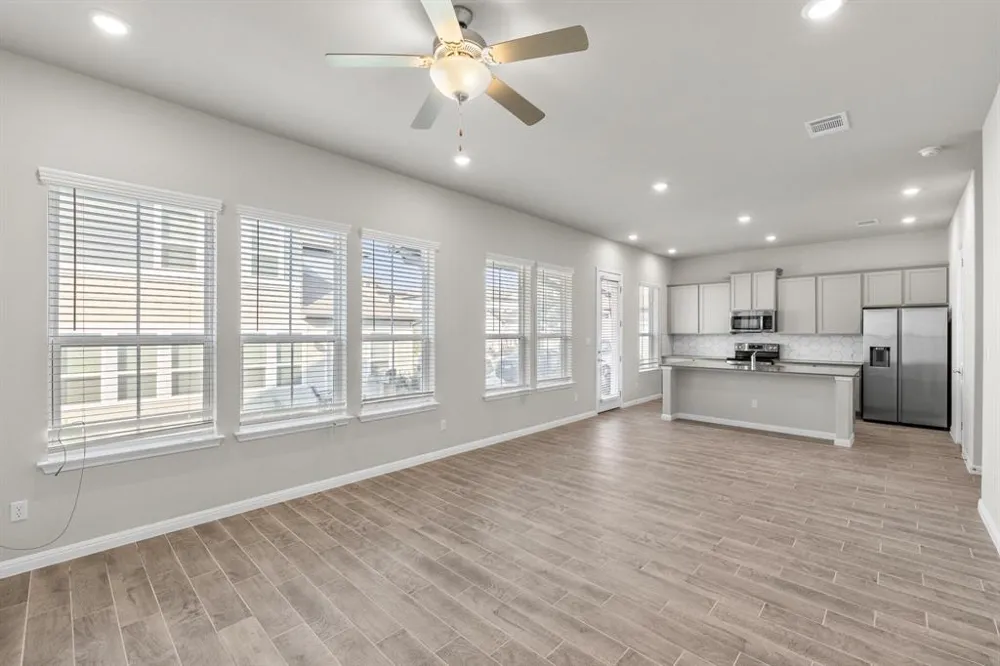 1015 Vista View Drive #1301 Georgetown, TX 78626