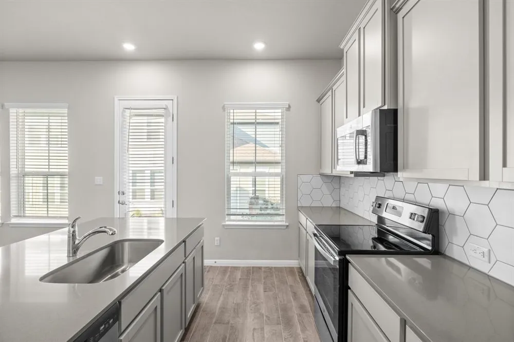 1015 Vista View Drive #1301 Georgetown, TX 78626