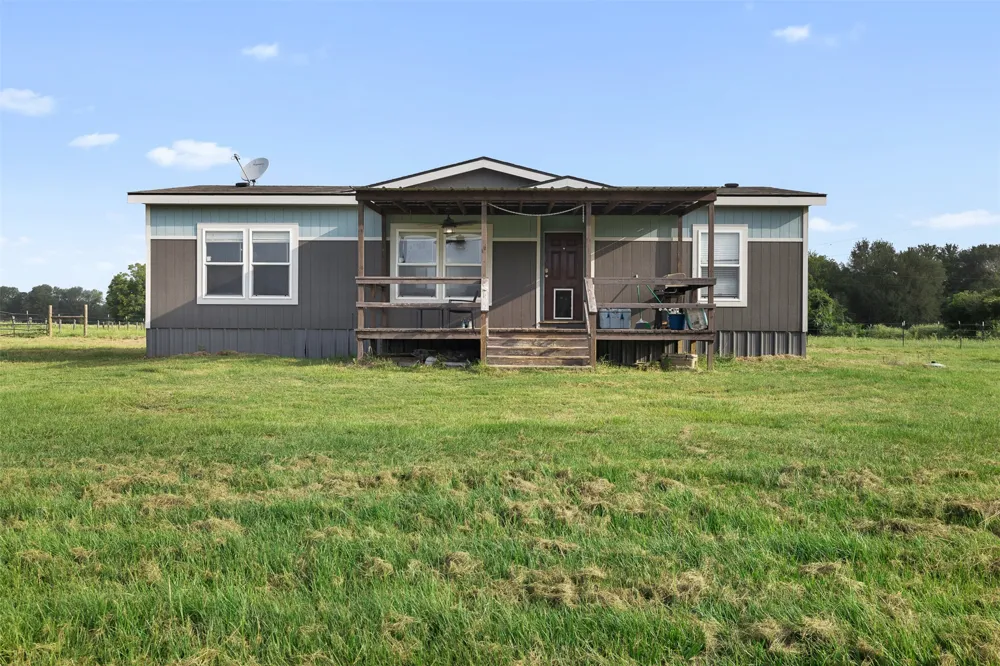 11043 County Road 336 Caldwell, TX 77836