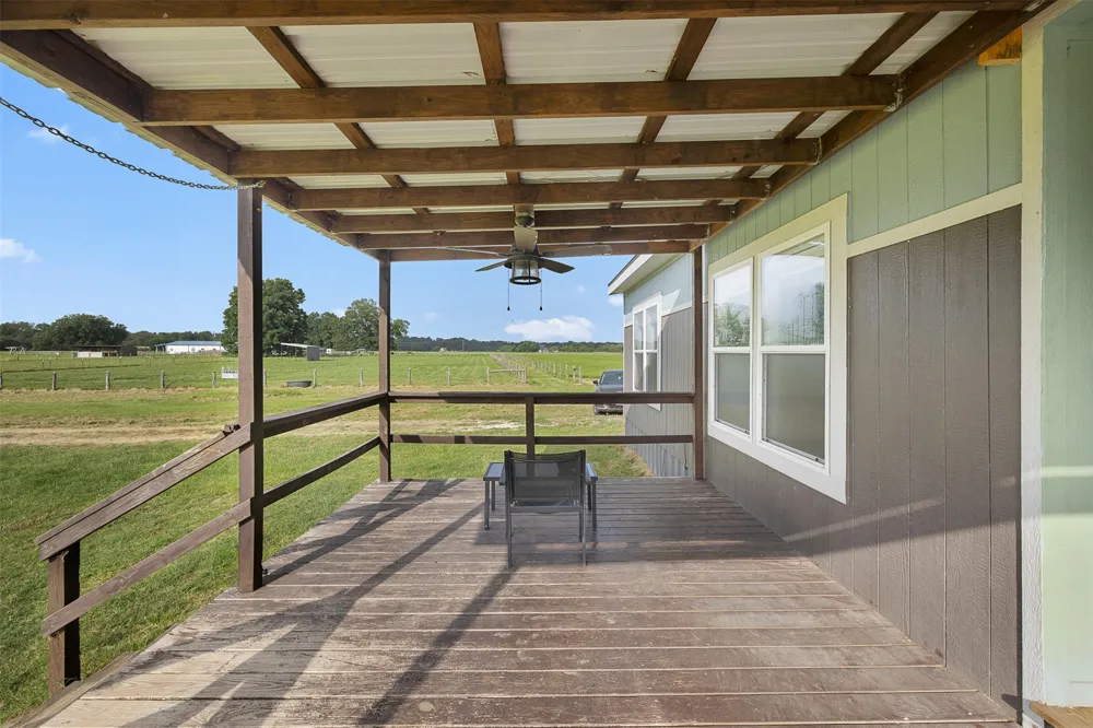 11043 County Road 336 Caldwell, TX 77836
