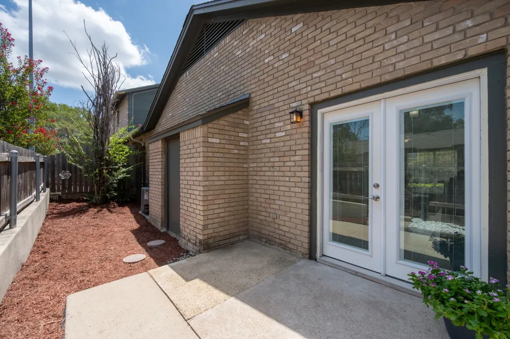 1015 E Yager Lane #58 Austin, TX 78753