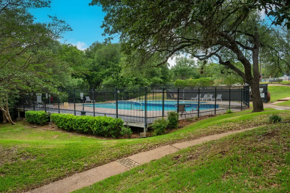 1015 E Yager Lane #58 Austin, TX 78753