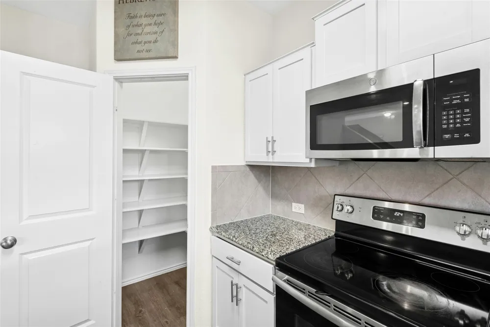 513 Circle Way Jarrell, TX 76537