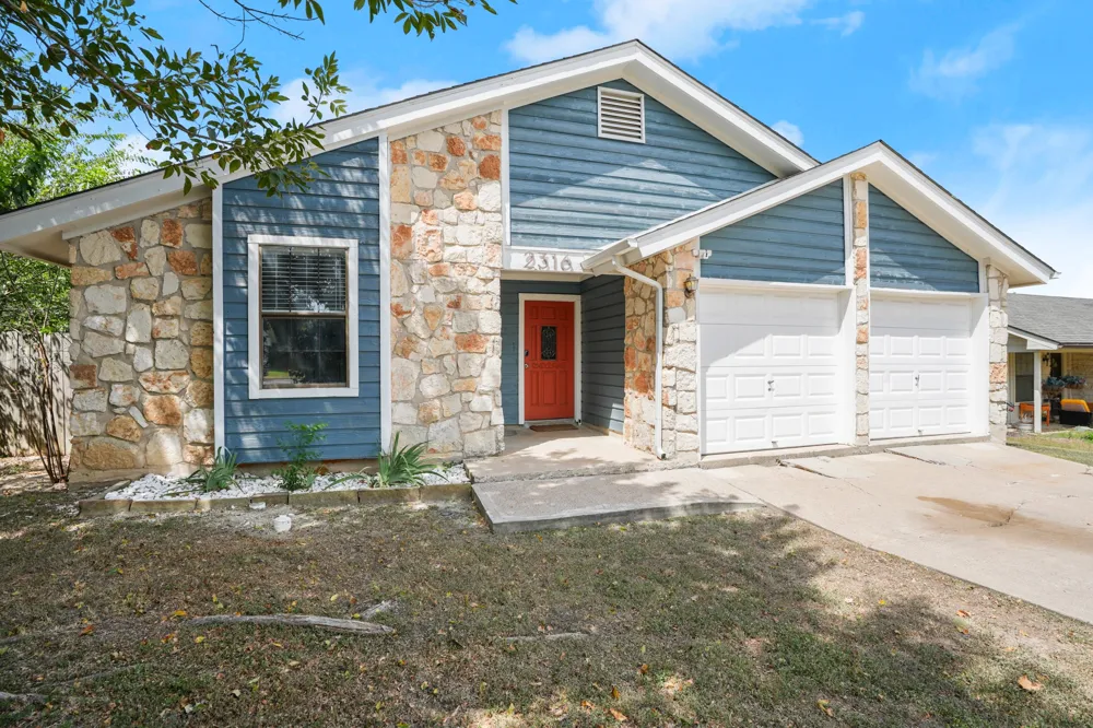 2316 Lasso Drive Round Rock, TX 78681