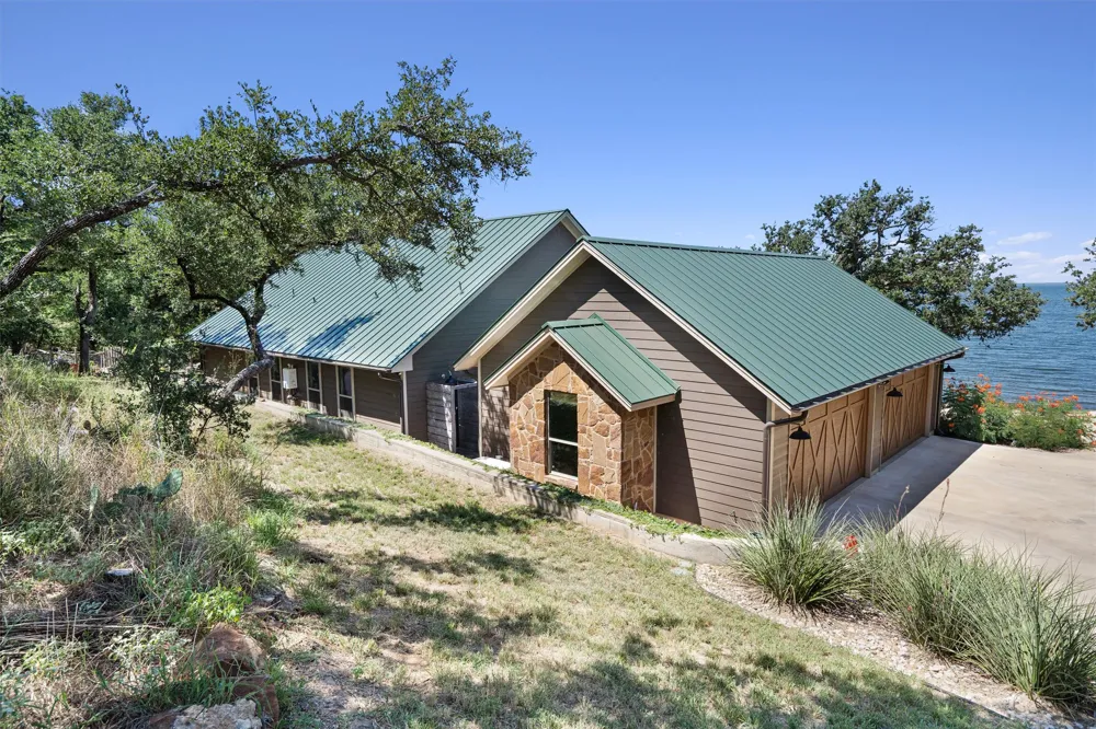 103 Hessie Avenue Burnet, TX 78611