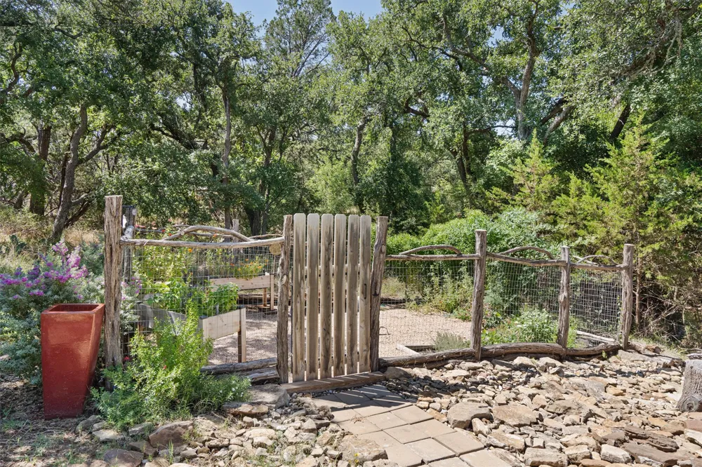 103 Hessie Avenue Burnet, TX 78611