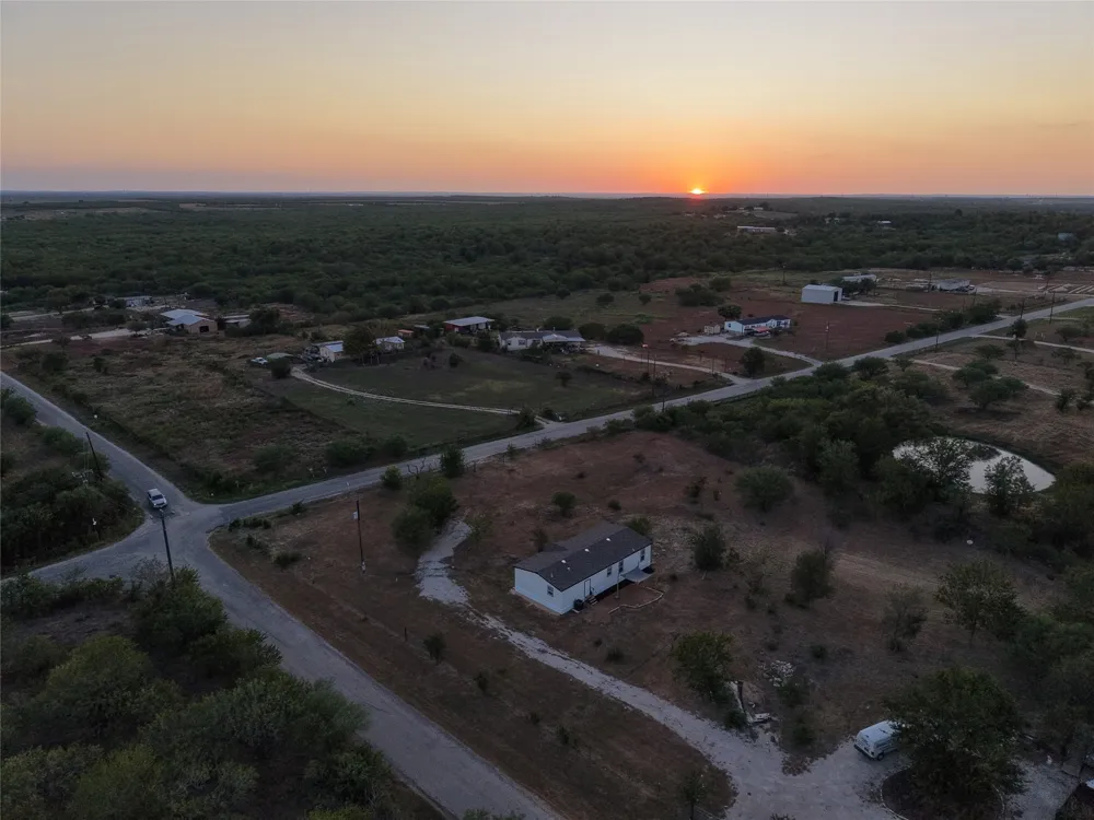 30 Tower Rd Road Lockhart, TX 78644