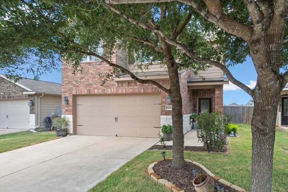1476 Treeta Trail Kyle, TX 78640