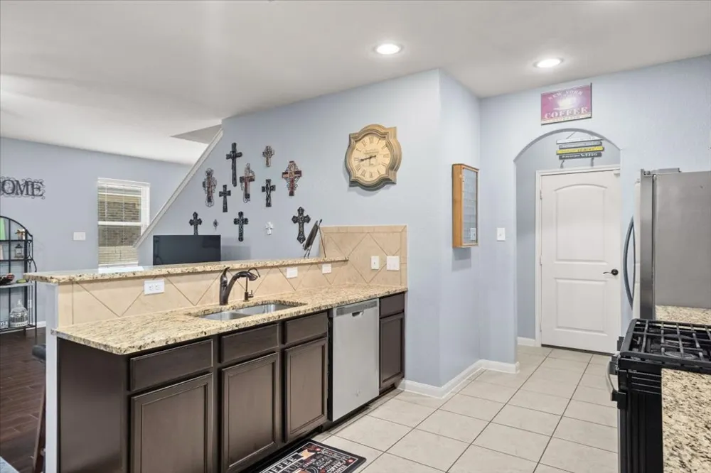 1476 Treeta Trail Kyle, TX 78640