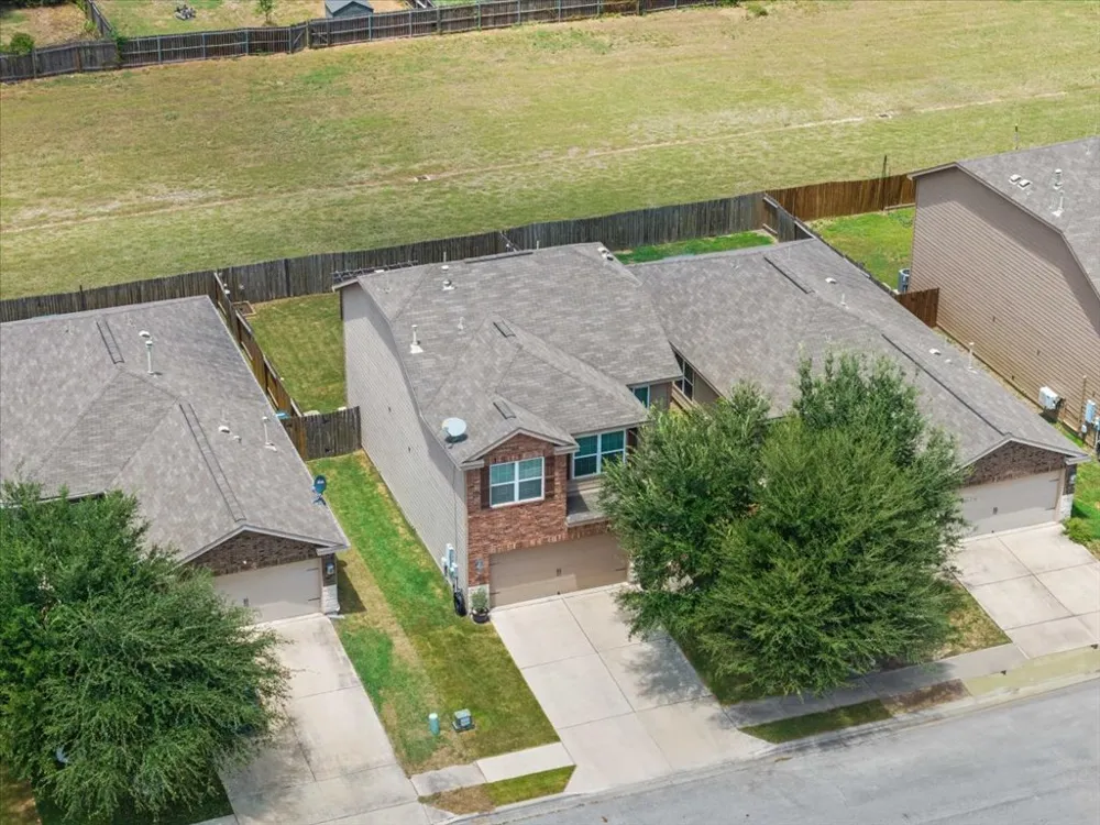 1476 Treeta Trail Kyle, TX 78640