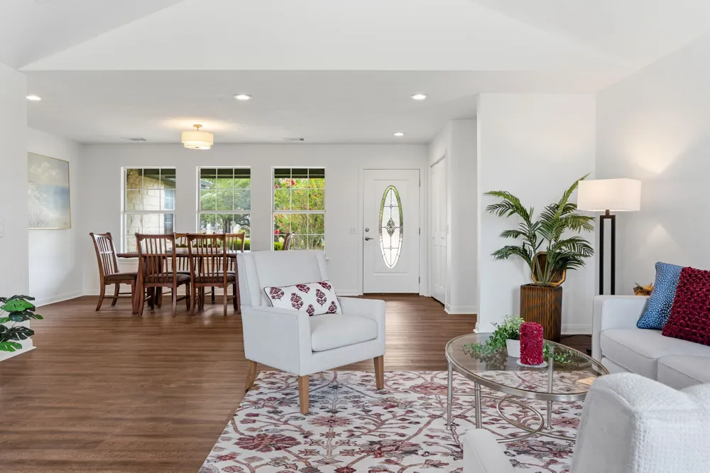 207 Meadow Oaks Drive Dripping Springs, TX 78620